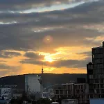 Modern Floor Loft, Private Terrace, Near Center & Free Parking Apartment