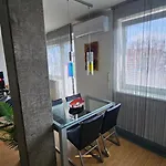 דירה Modern Floor Loft, Private Terrace, Near Center & Free Parking ברטיסלאבה