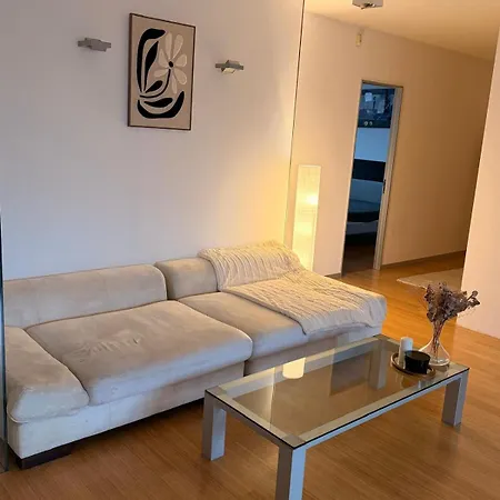 Modern Floor Loft, Private Terrace, Near Center & Free Parking