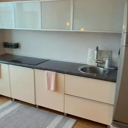 شقة Modern Floor Loft, Private Terrace, Near Center & Free Parking *