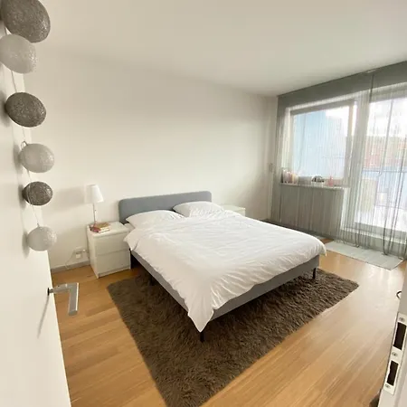 Modern Floor Loft, Private Terrace, Near Center & Free Parking *