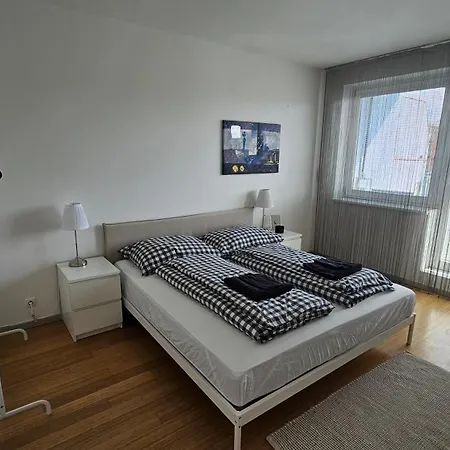 Апартаменти Modern Floor Loft, Private Terrace, Near Center & Free Parking