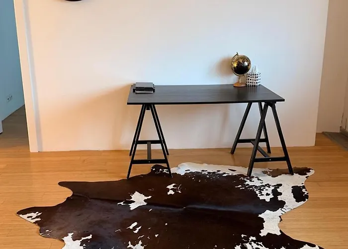 شقة Modern Floor Loft, Private Terrace, Near Center & Free Parking