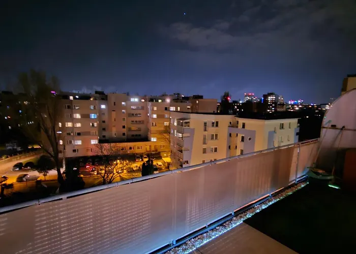 Modern Floor Loft, Private Terrace, Near Center & Free Parking * 布拉迪斯拉发